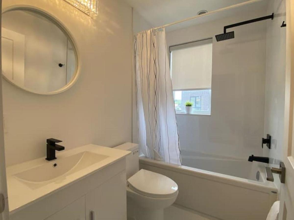 Stylish Townhome Gem With Several Amenities Just Minutes To The Falls Niagara-Fälle Exterior foto