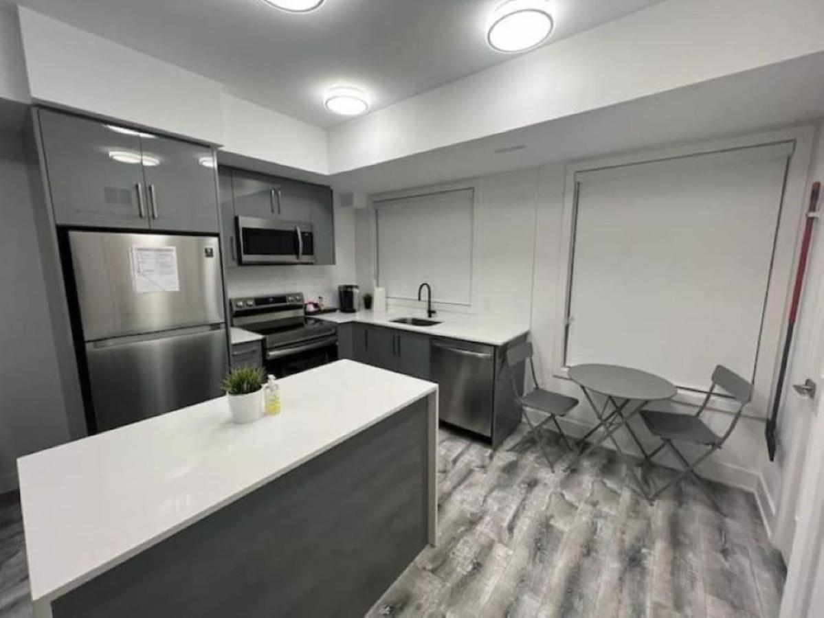 Stylish Townhome Gem With Several Amenities Just Minutes To The Falls Niagara-Fälle Exterior foto